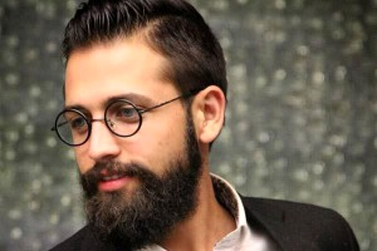 روش عجیب محسن افشانی برای اینکه چهره همسرش لو نرود! عکس