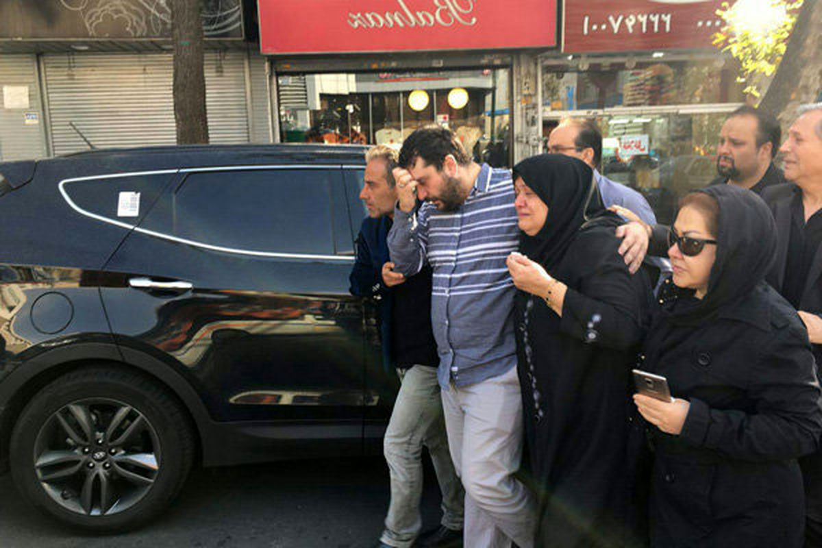 واکنش پسر پورحیدری به فوت پدرش + عکس