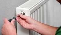 نحوه هواگیری شوفاژ با 7 گام ساده بدون نیاز به سرویس کار