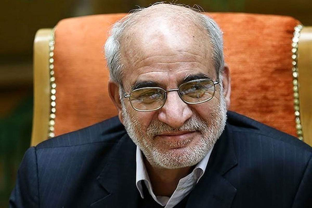 انتقال گرفتاران در برف با بالگرد