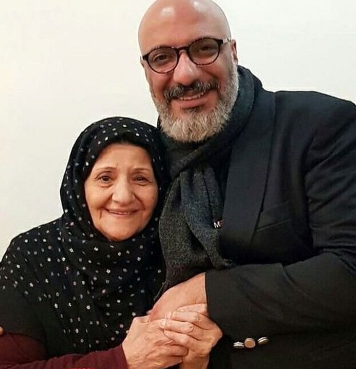 امیرجعفری در کنار مادر دلنشینش+عکس