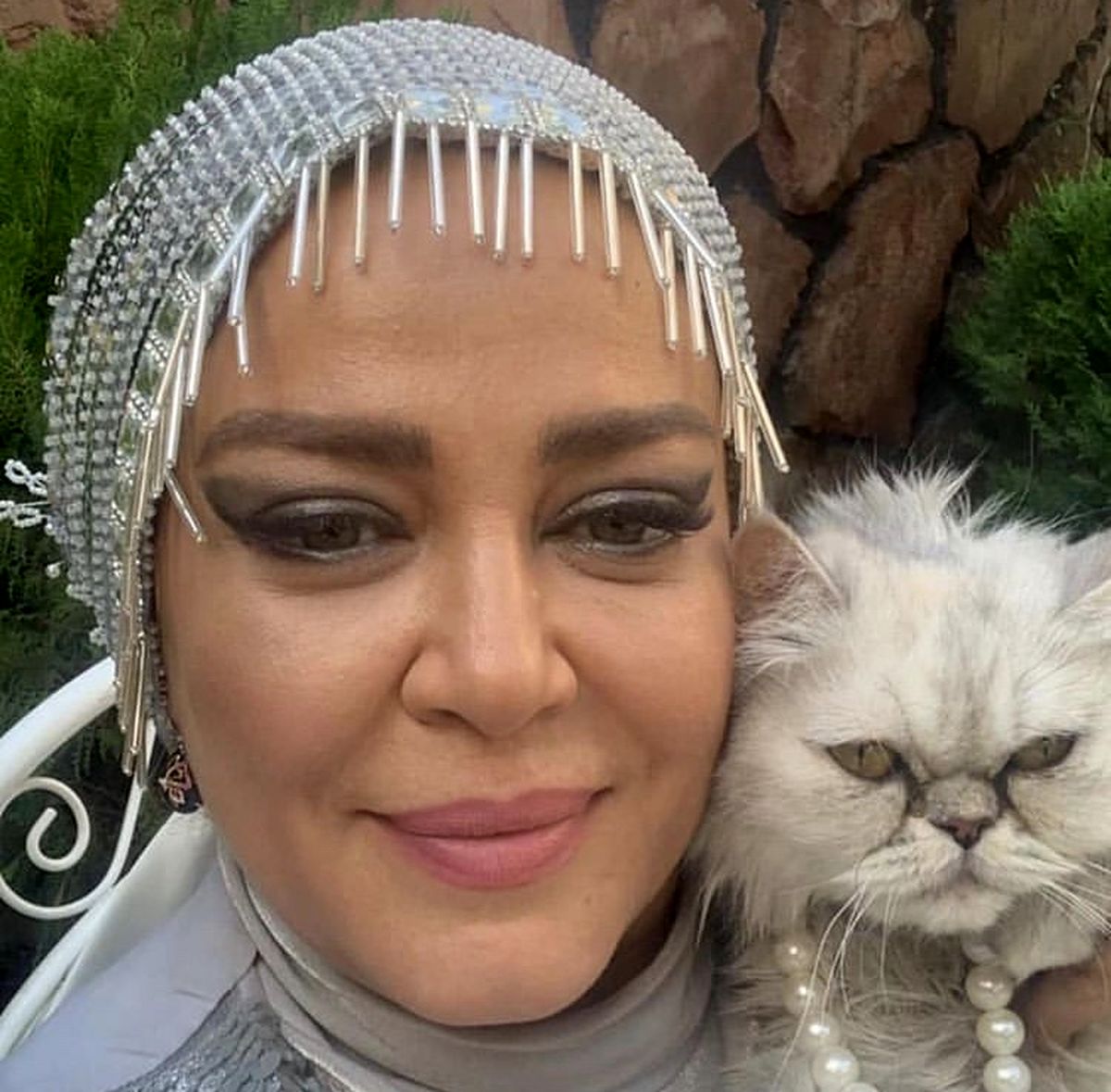 بهاره رهنما و گربه سفیدش + عکس