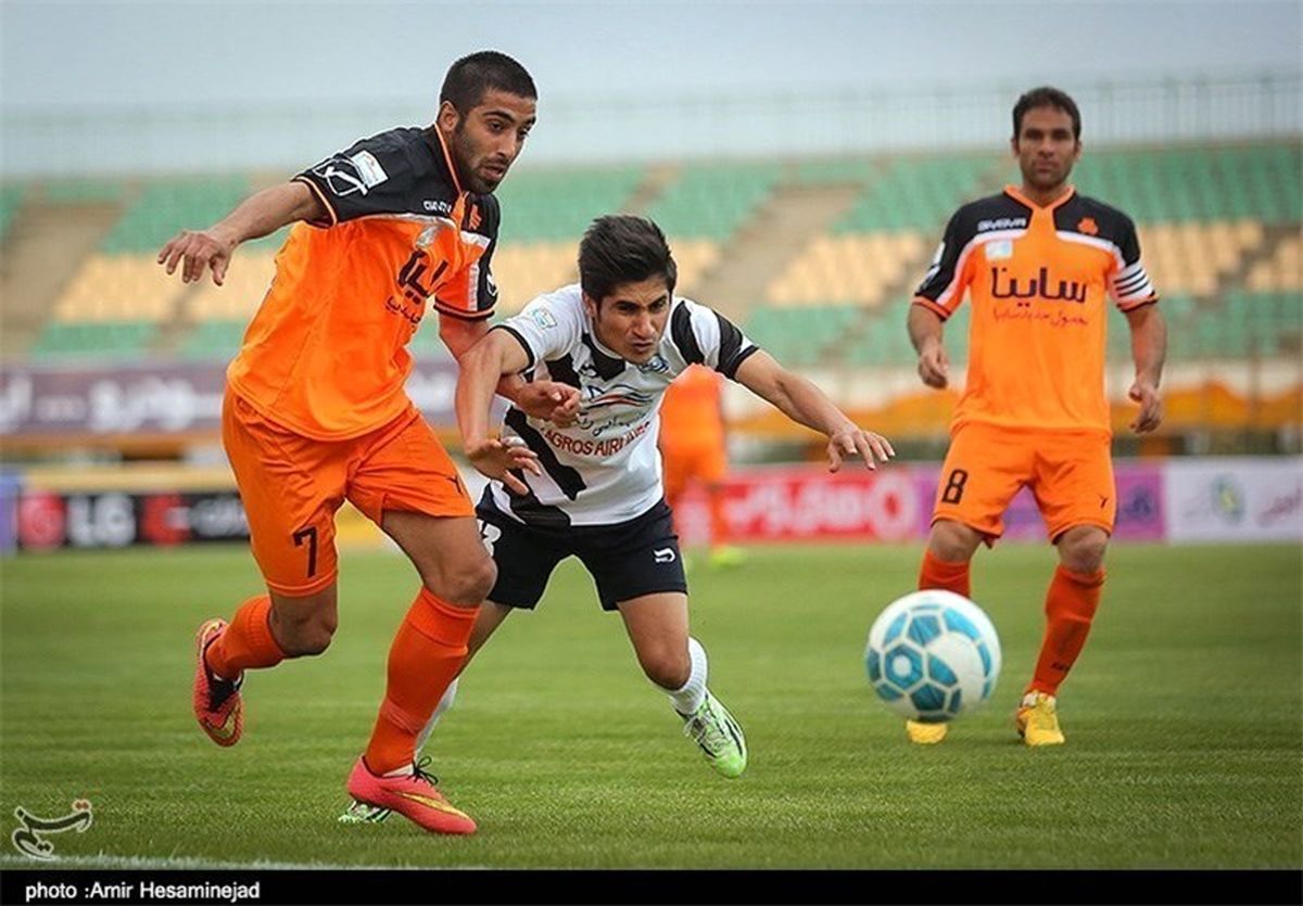 زینالی: امیدوارم به پرسپولیس گل بزنم