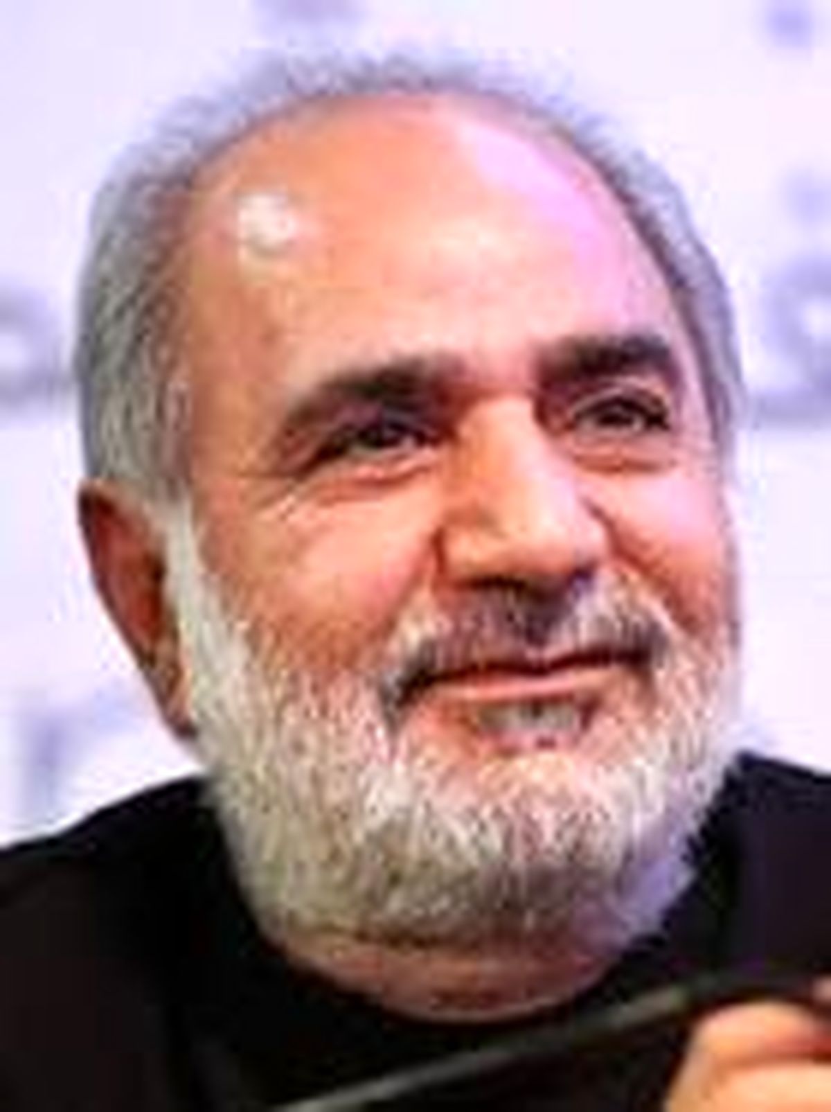 پست خواندنی و جالب پرویز پرستویی