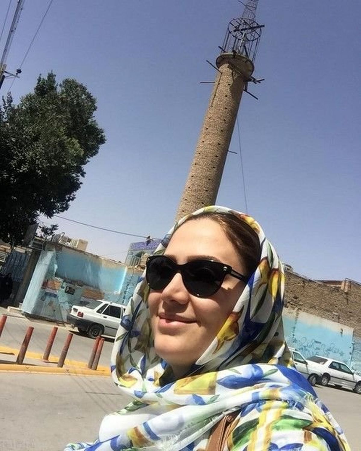 عکس خاله سارا در لوکیشنی خاص و عجیب