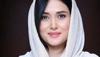 پریناز ایزدیار با شالی زیبا