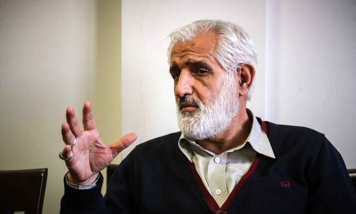 شرایط کشور ایجاب می کند احزاب انقلابی توسعه پیدا کنند