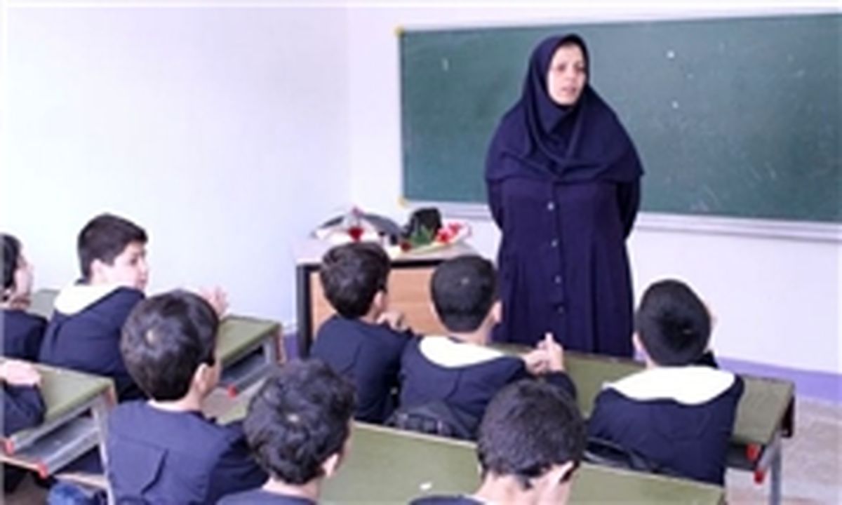 مدارس فیروزکوه سه شنبه تعطیل نیست