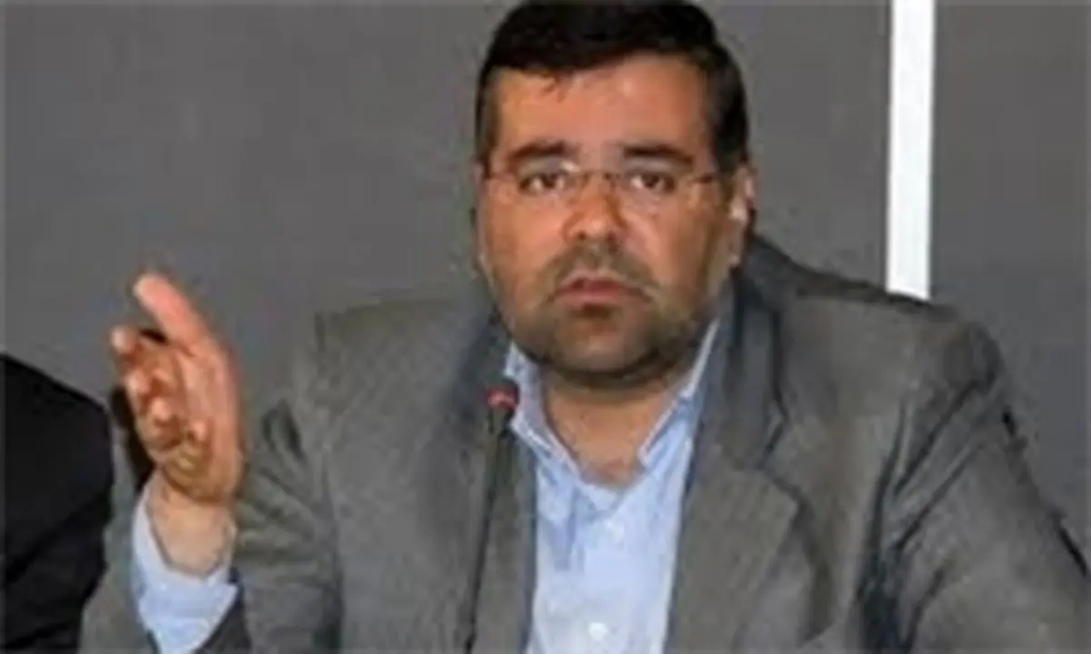 جریان فتنه و انحراف مانند اختاپوس به بدنه نظام چسبیده‌اند