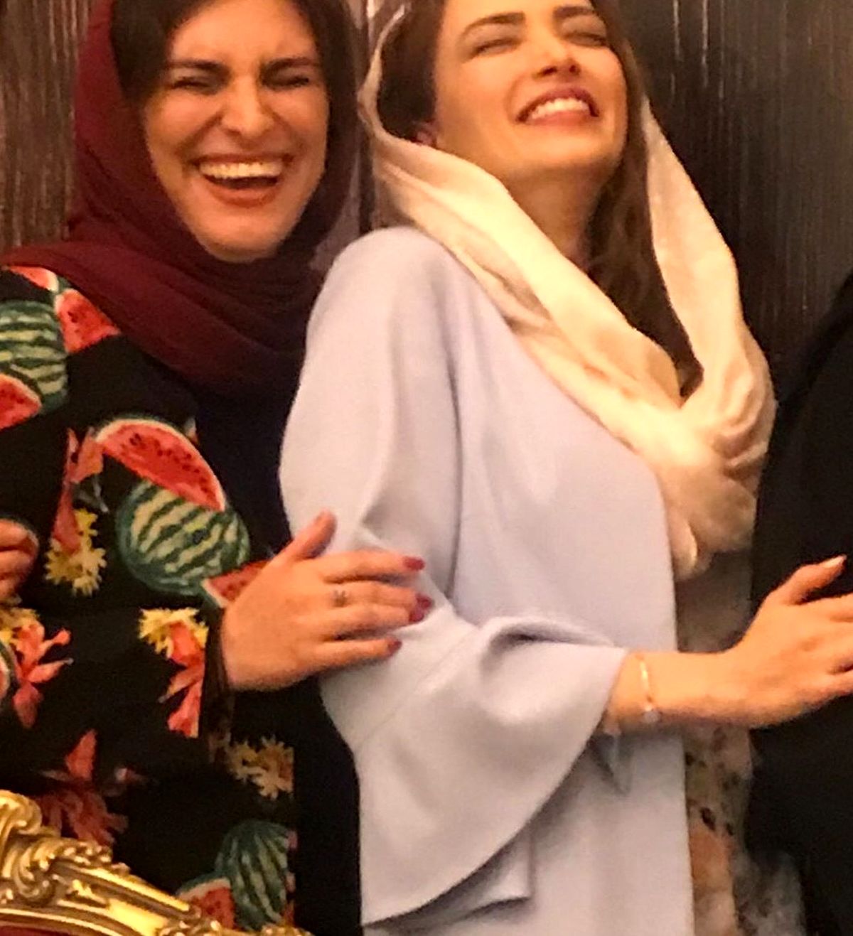 خنده از ته دل بهنوش طباطبایی+عکس
