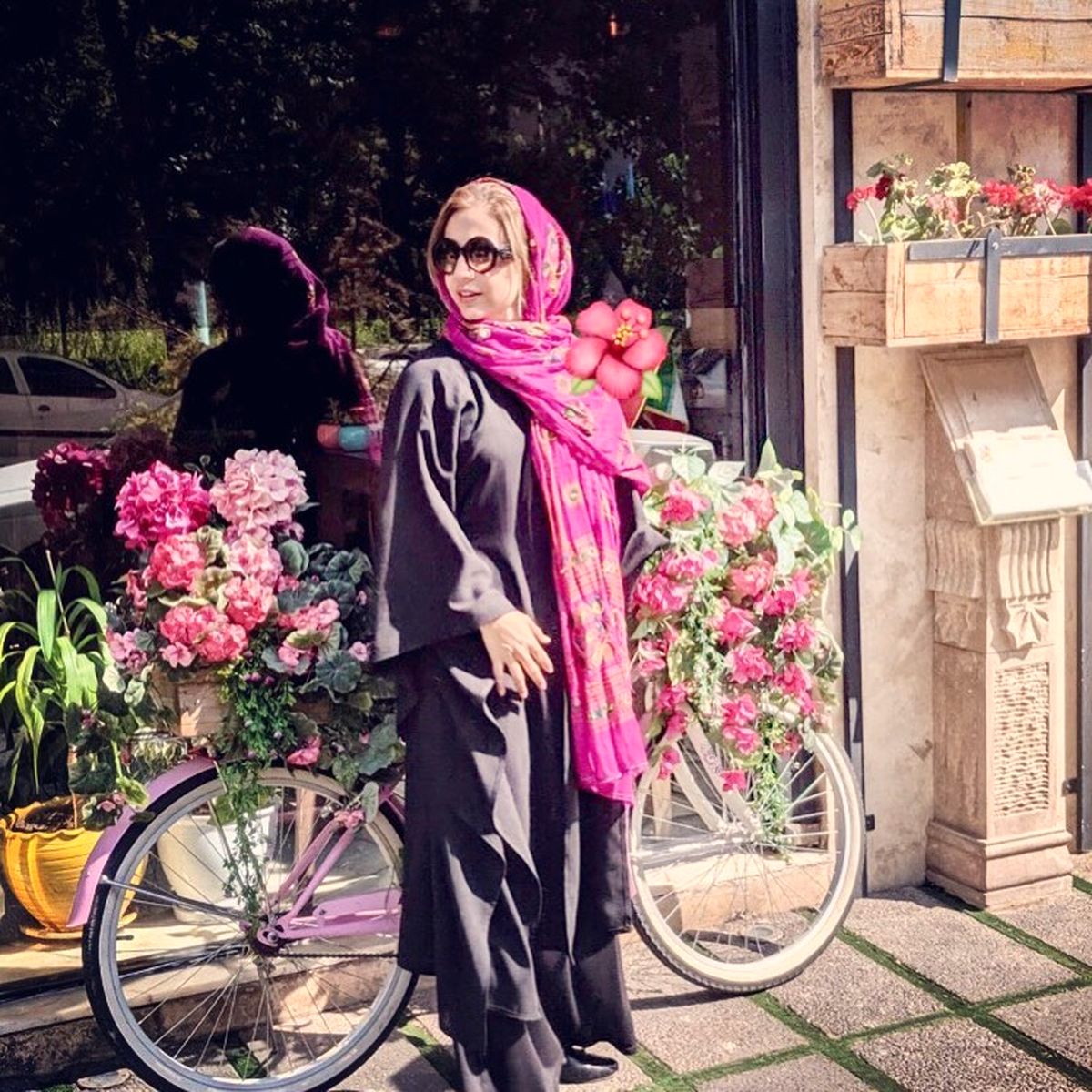 عکس بهاری شبنم قلی خانی در تابستان
