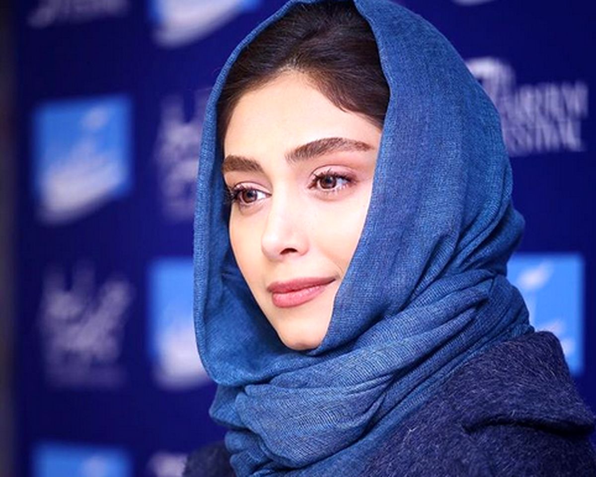 تیپ صاف و ساده «دیبا زاهدی»