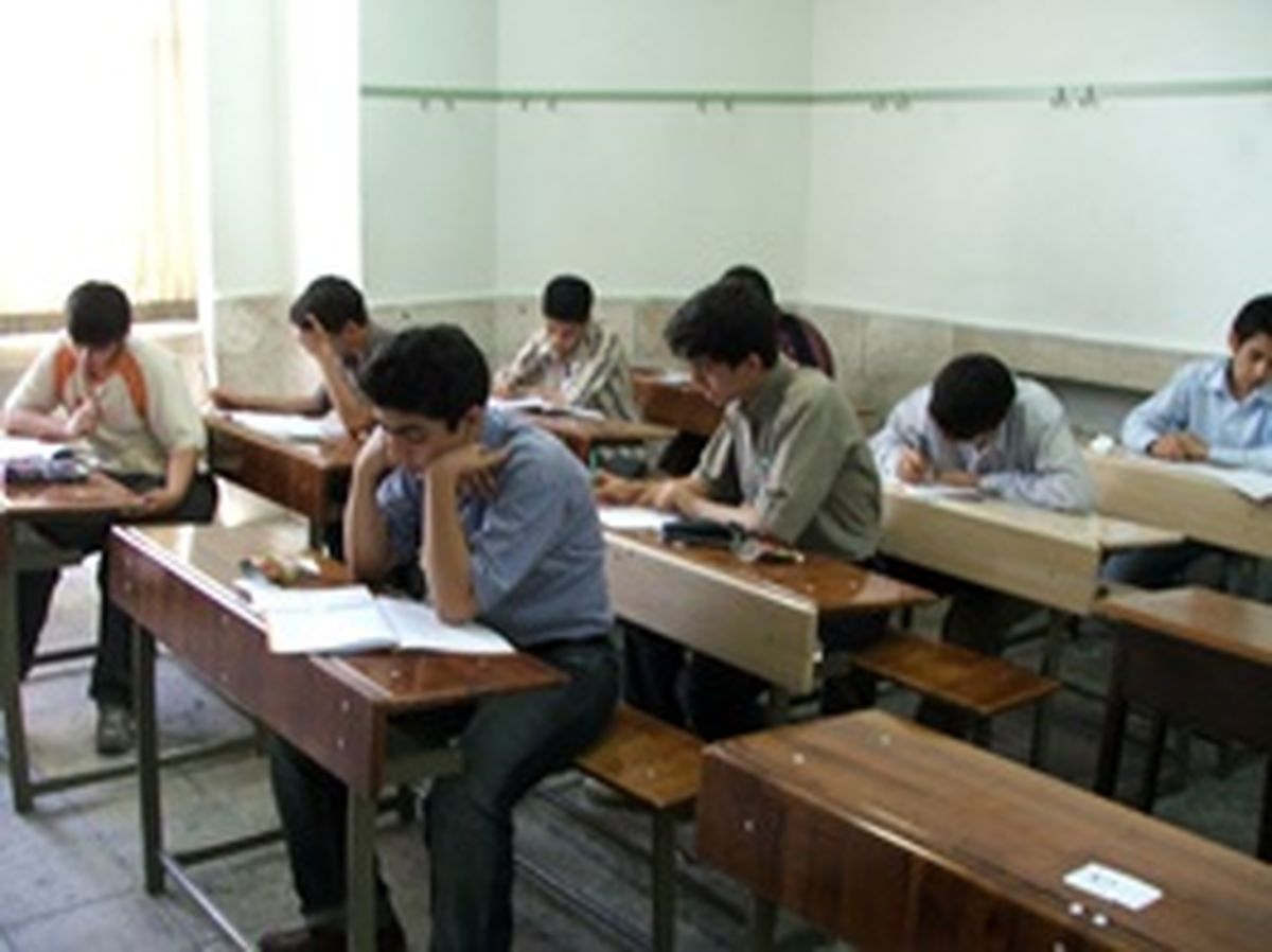 ممنوعیت دریافت کمک‌‌های مردمی هنگام ثبت‌نام در مدارس تهران