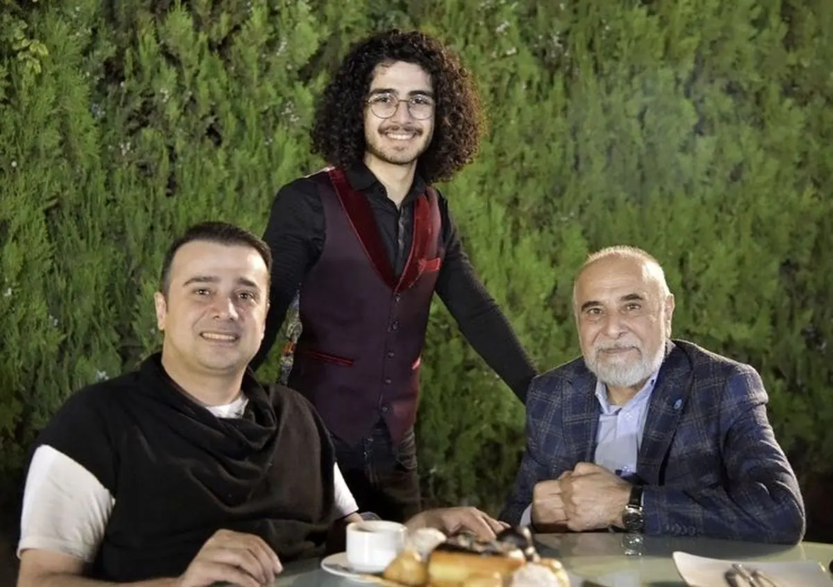 سپند امیرسلیمانی در کنار پدر و خواهر زاده اش + عکس