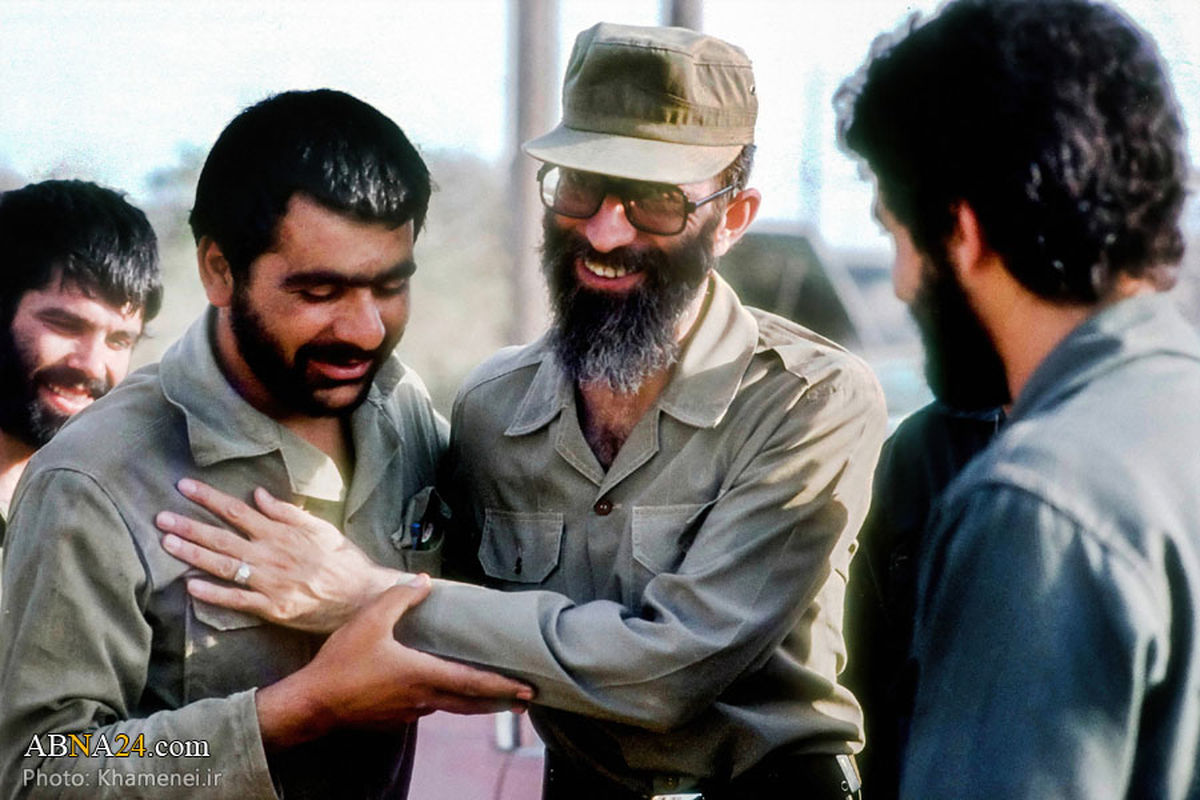 
تصاویری از رهبر انقلاب در دوران دفاع مقدس

