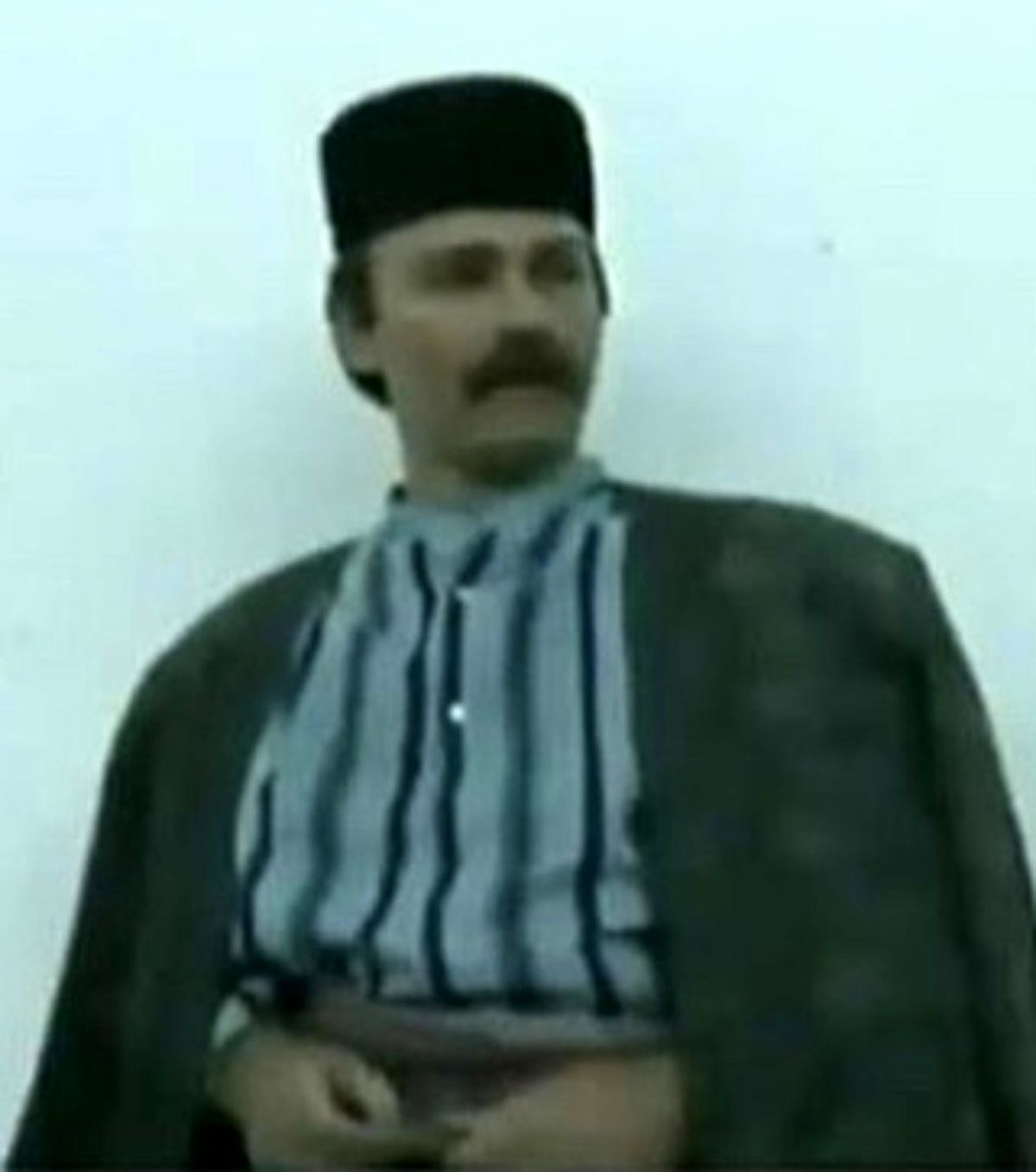 کیهان ملکی در پهلوانان نمیمیرند + عکس