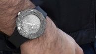 ساعتی از جنس صخره های ماه (+عکس)