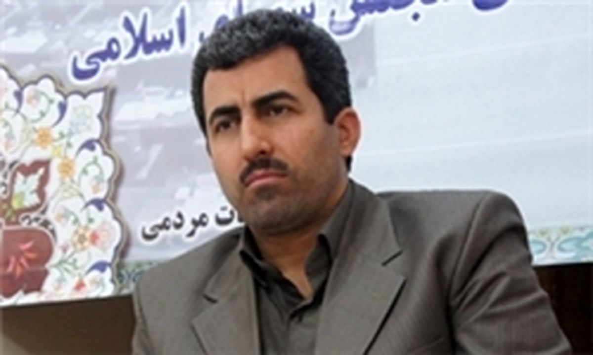 نرخ دلار باید ۱۸۰۰ تا ۲۲۰۰ تومان باشد