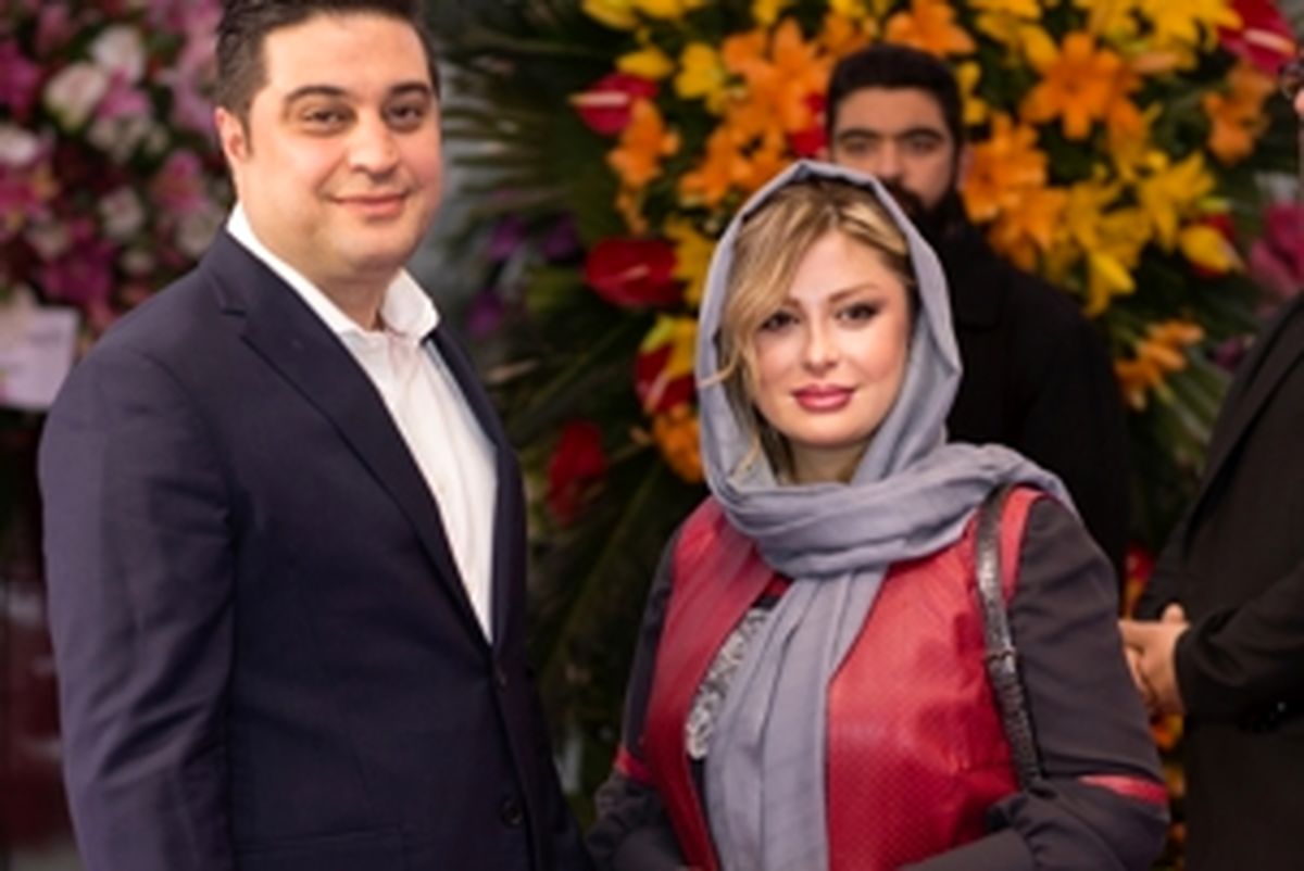 نیوشا ضیغمی و خواهرش روشا ضیغمی در افتتاحیه گالری همسرش! عکس