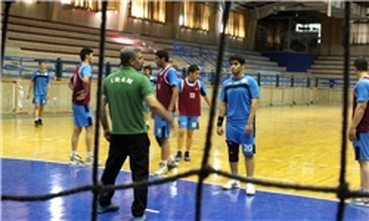 تلفیقی از جوانان و باتجربه‌ها