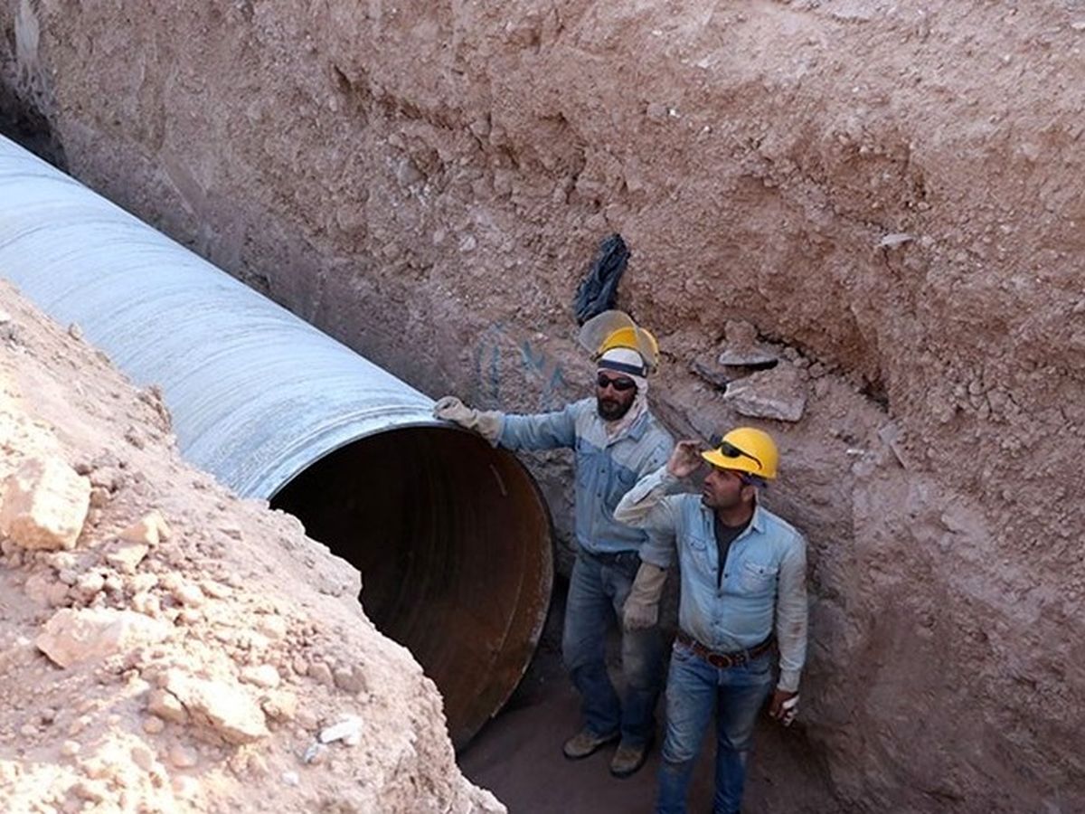 طرح "انتقال آب خزر" چگونه باعث فرونشت زمین در سمنان می‌شود؟ 