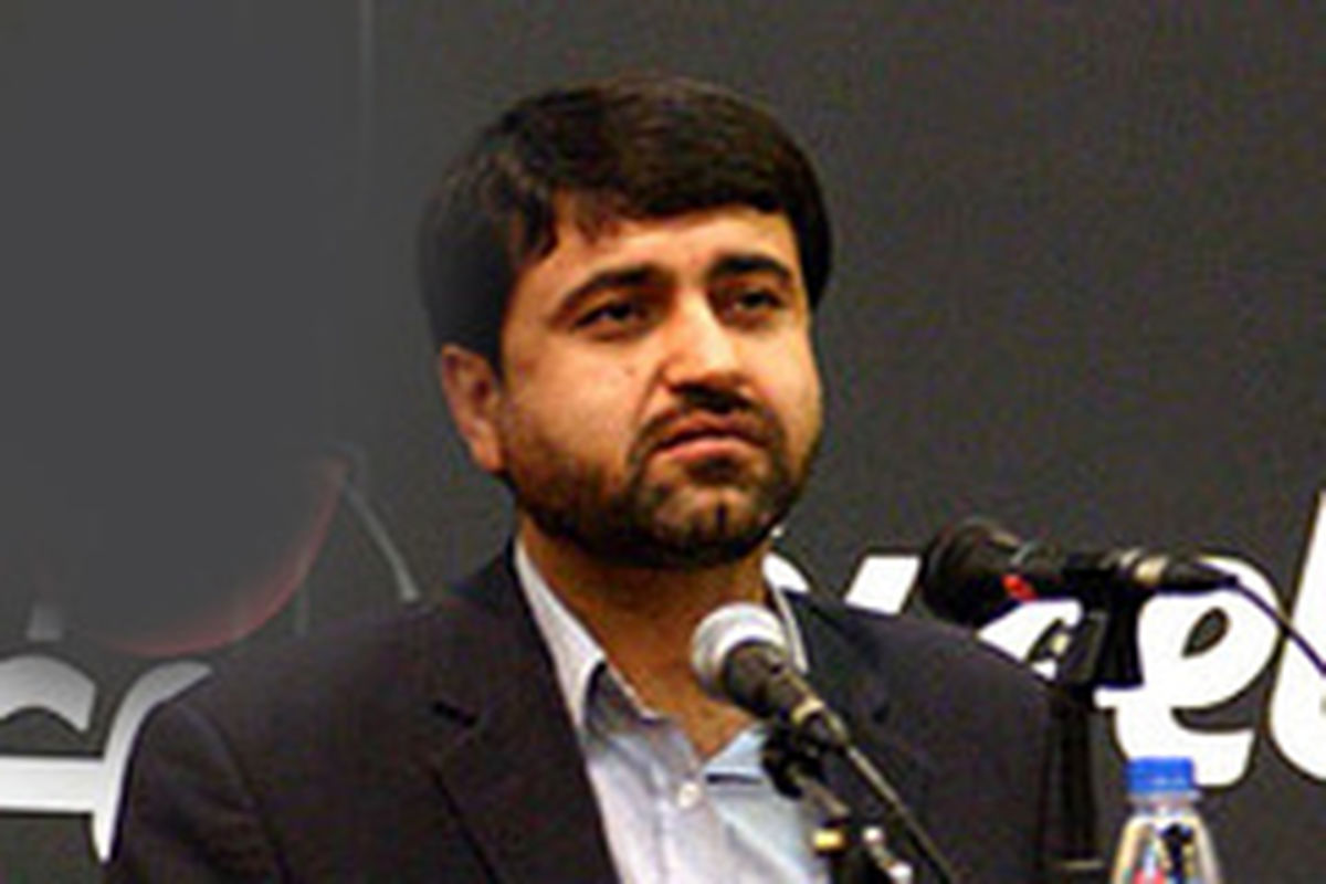 نگاه مردم از بازار ارز و سکه باید کنار رود