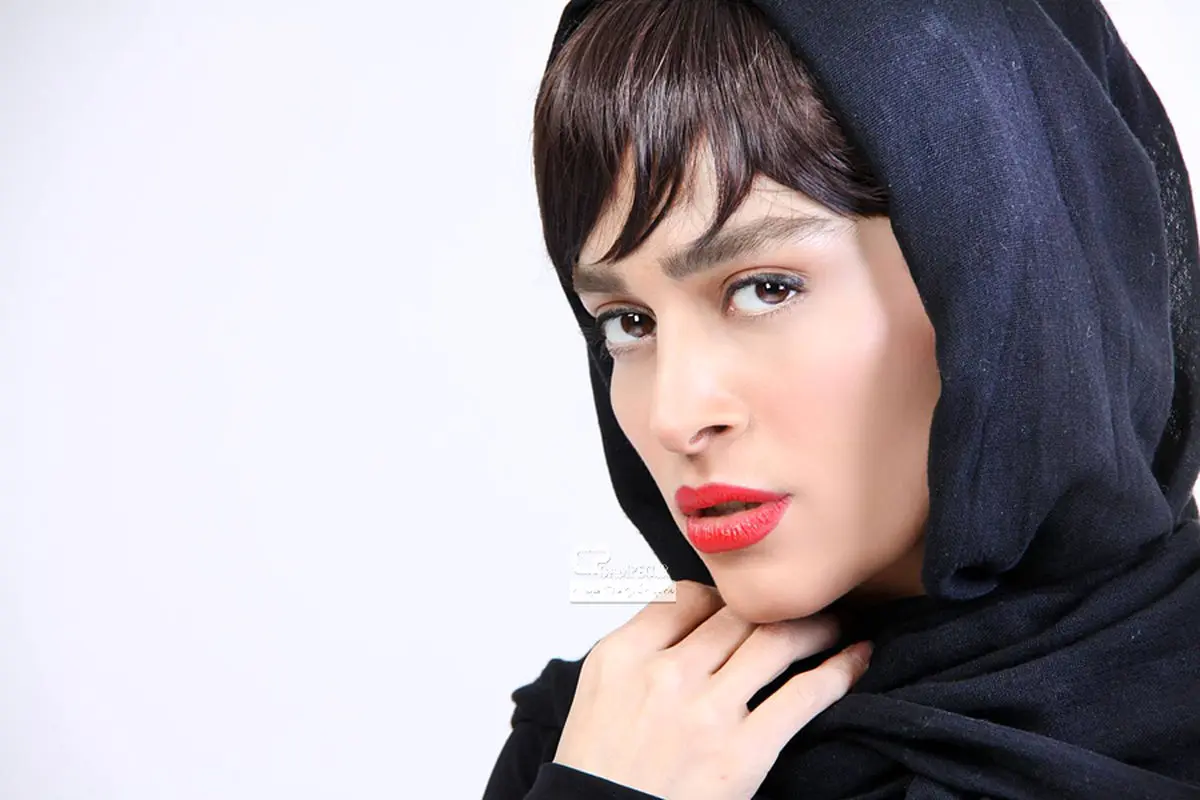 لباس عجیب بازیگر زن همه را متحیر کرد+عکس