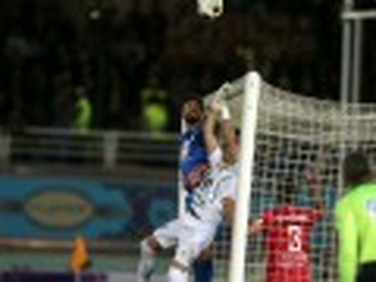 شاگردان شفر از قهرمانی دور شدند