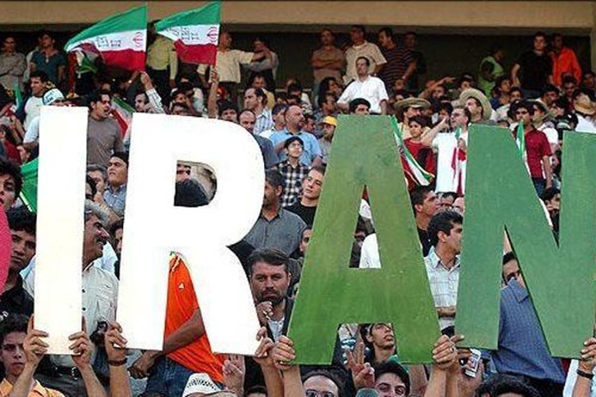 ایرانی‌ها سکو‌های ورزشگاه آل مکتوم را تسخیر کردند!