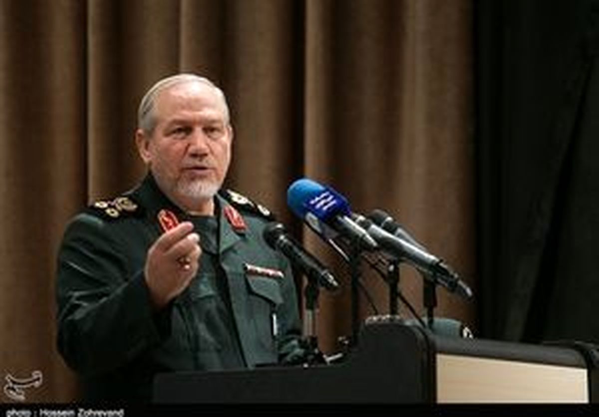 یادگاری ‌شاهنشاه برای «رحیم صفوی»!