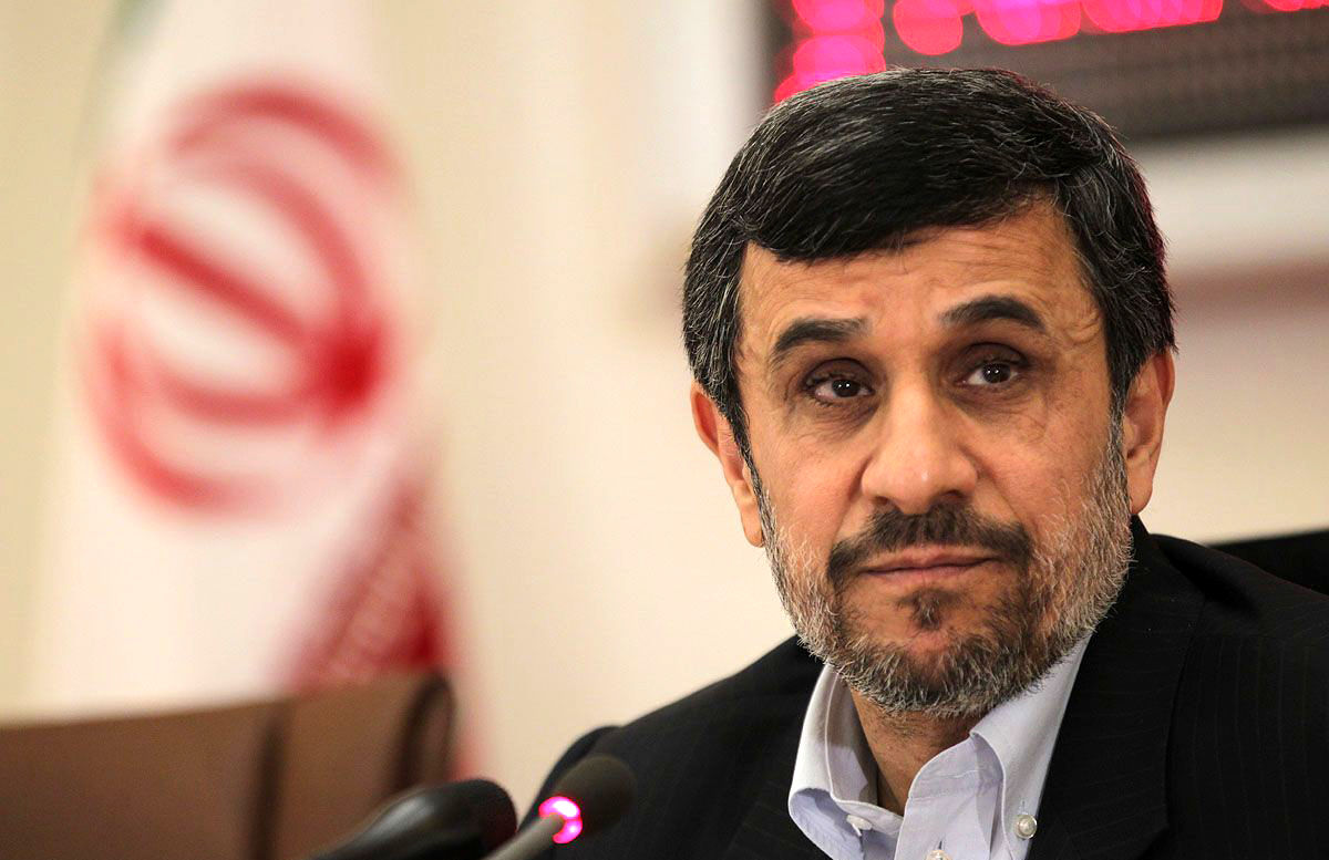 ماجرای جلسه خصوصی احمدی‌نژاد در مشهد چه بود؟ 