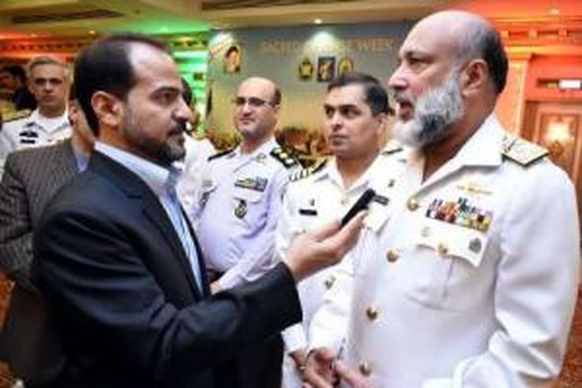  ناو گروه ایرانی به کراچی می رود