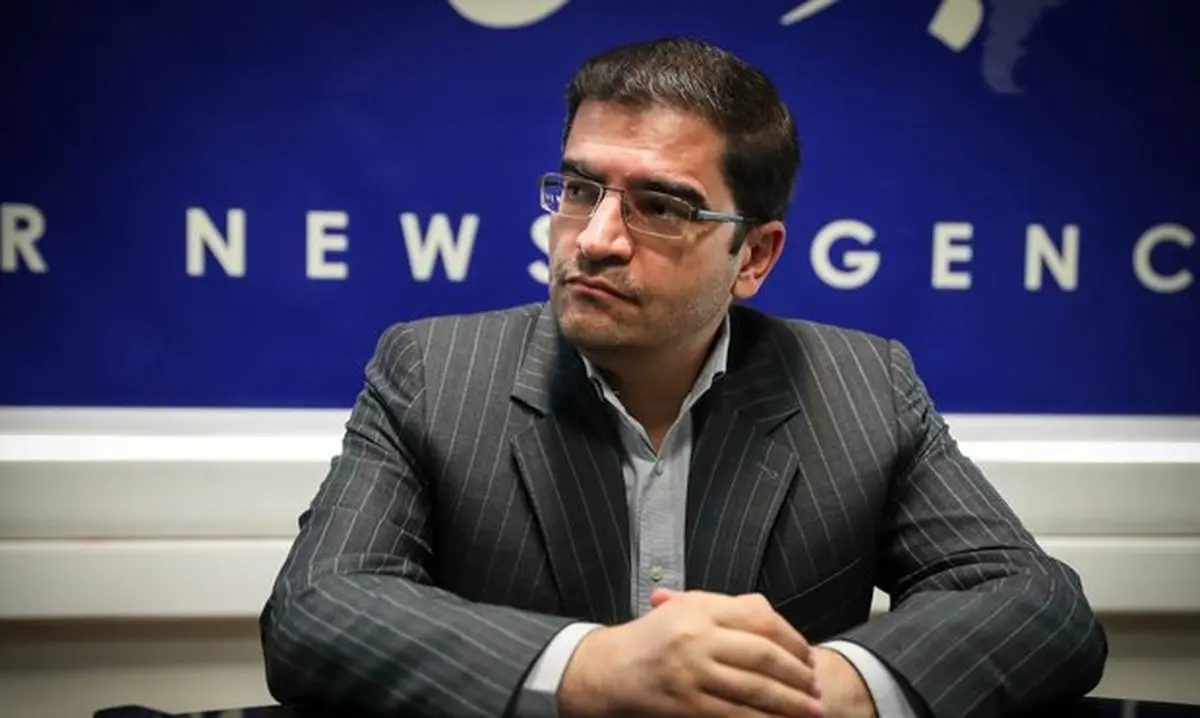 مردم می‌توانند علیه بازنشستگان شاغل در دستگاه‌ها اعلام جرم کنند