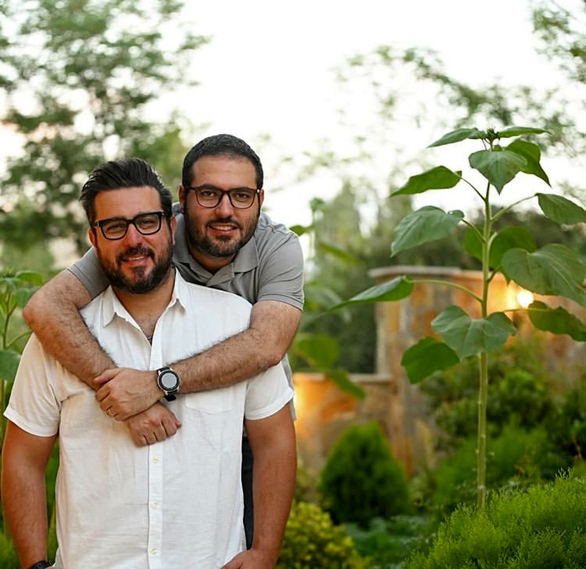محسن کیایی و برادر کوچکش + عکس