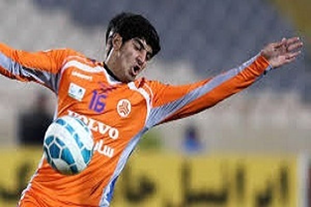 وقتی بازیکن جدید پرسپولیس یک لیگ را به هم می ریزد!