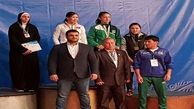 بانوی ایرانی با حجاب چادر روی سکوی قهرمانی حاضر شد