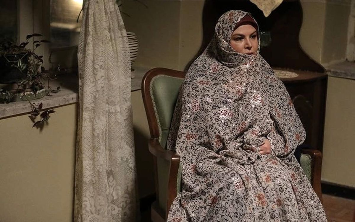 شهره سلطانی با چادر گل گلی + عکس