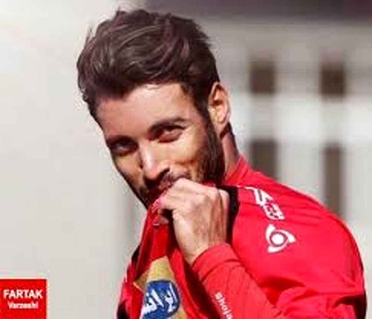 عکس شجاع خلیل زاده با پدر و مادرش