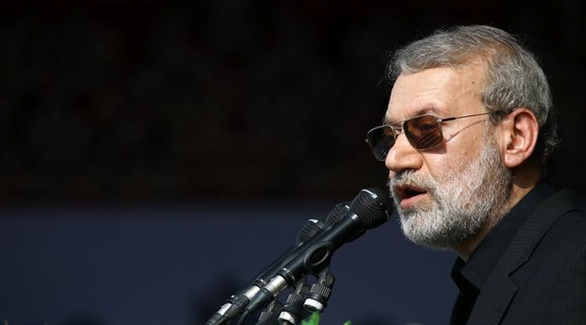 انتقاد از سخنرانی‌های ثابت «لاریجانی» در مراسم‌های گرامیداشت شهدا