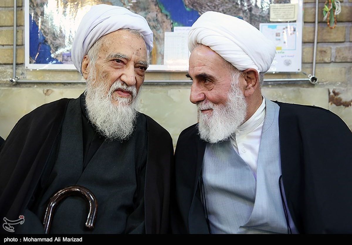 ناطق نوری در مراسم تشییع شجونی/عکس