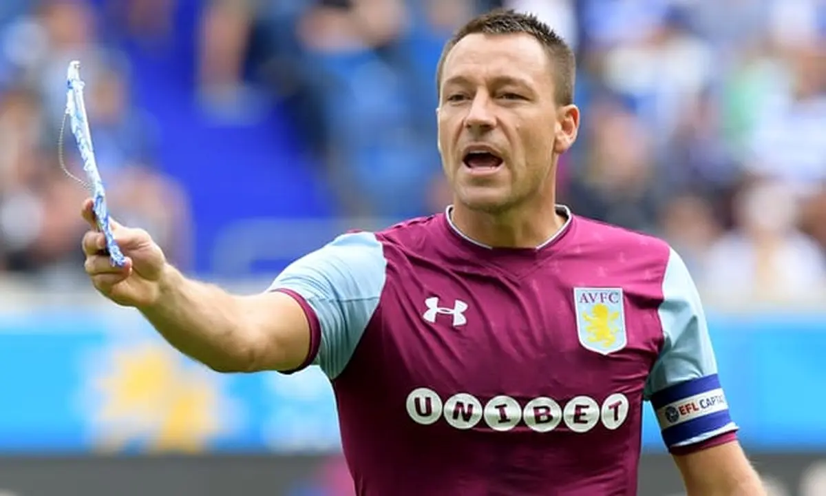 دردسر آقای فوتبالیست پس از گذاشتن عکس خود و همسرش در اینستاگرام/ عکس