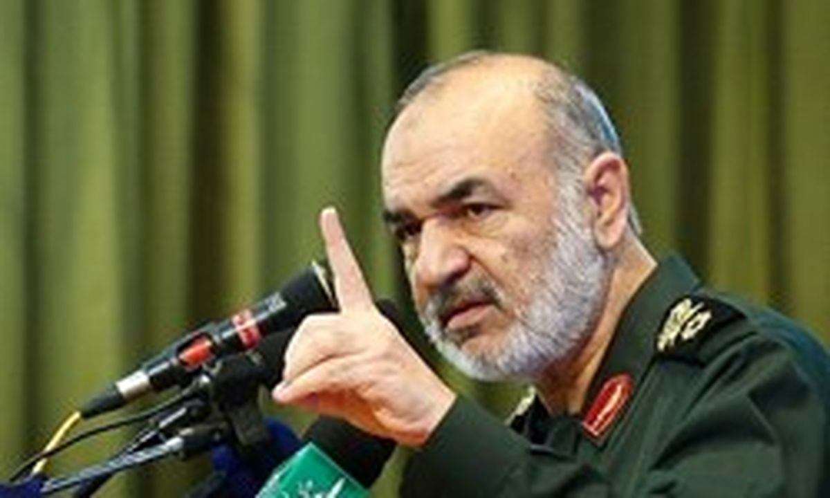 سردار سلامی به نتانیاهو: شنا در مدیترانه را تمرین کن