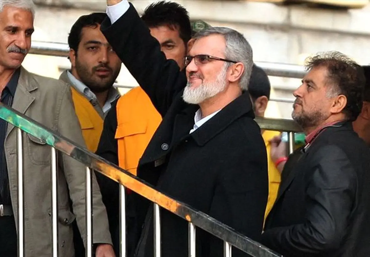 با رفتنم همه نفس میکشند! /خانه ام را هم برایشان فروخت!