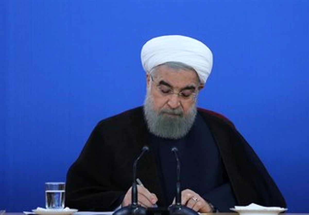 ۱۰ مقام از دولت خداحافظی کردند