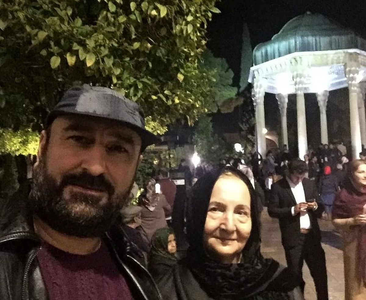مهران احمدی و مادرش در شیراز + عکس