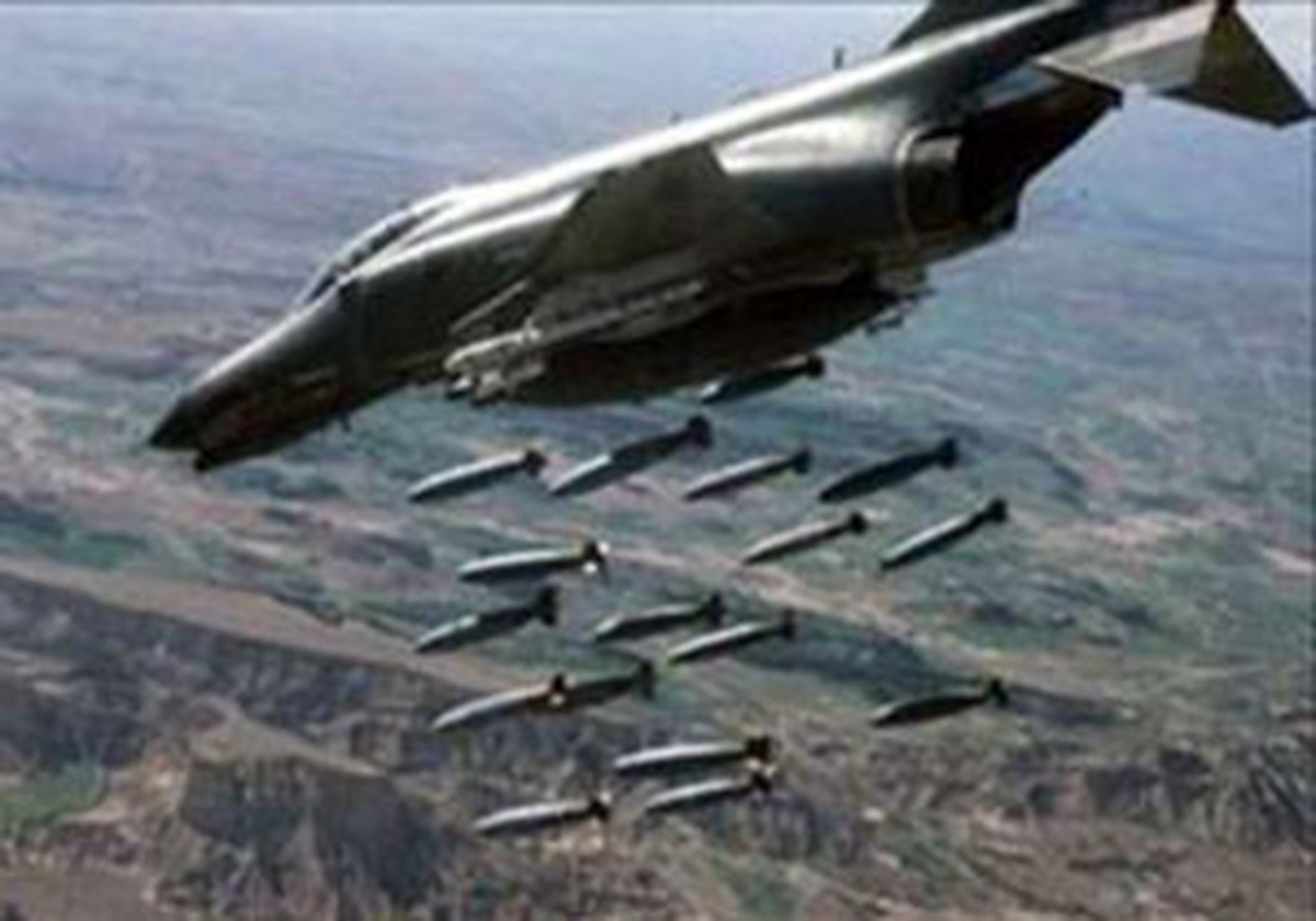 اهداف اصلی آمریکا از بمباران مواضع الحشد الشعبی نزدیک مرز سوریه

