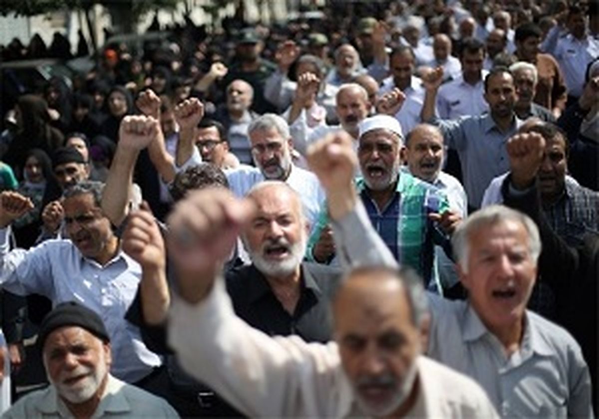 نمازگزاران برای احیای «امر به معروف و نهی از منکر» راهپیمایی کردند 