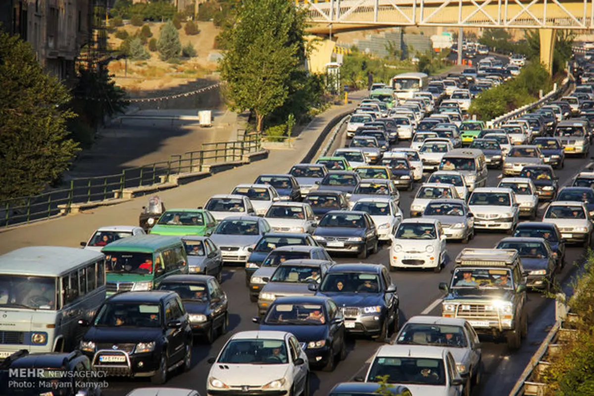 افزایش ۲۰ درصدی بار ترافیکی پایتخت/ ساعات پیک ترافیک تهران