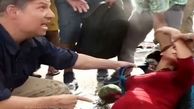 اقدام انسان دوستانه یک خبرنگار جلوی دوربین+تصاویر