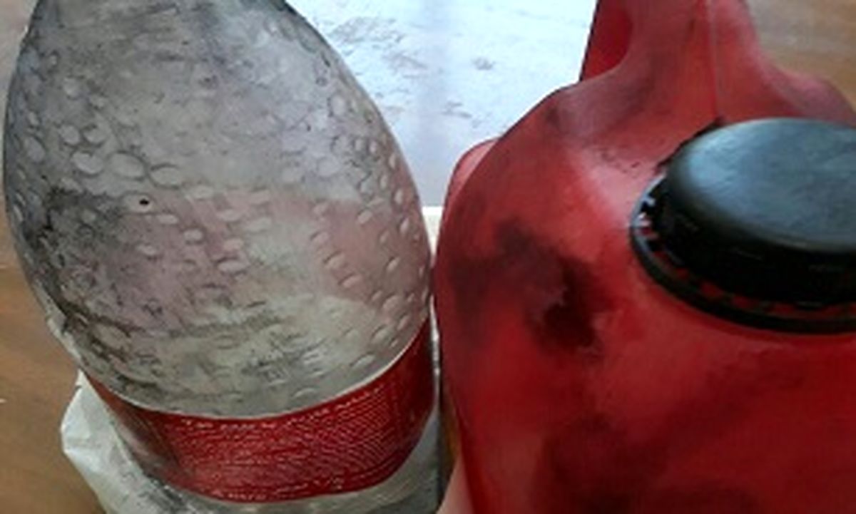 پدر و پسر بر روی هم اسید ریختند!
